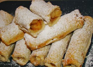 Εύκολα μηλοπιτάκια με ψωμί του τοστ